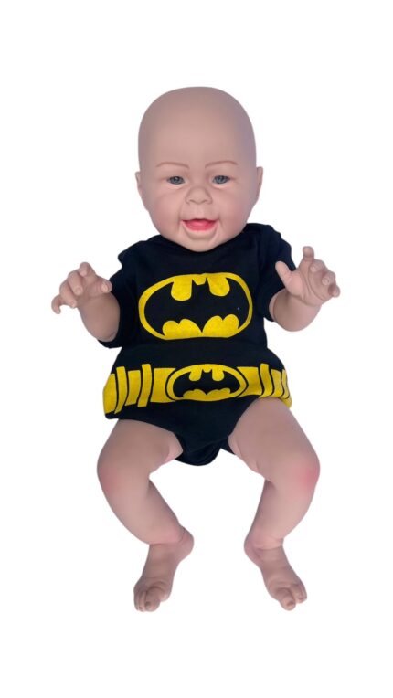 Boneco Bebê Reborn Roupinha Batman feito em Silicone